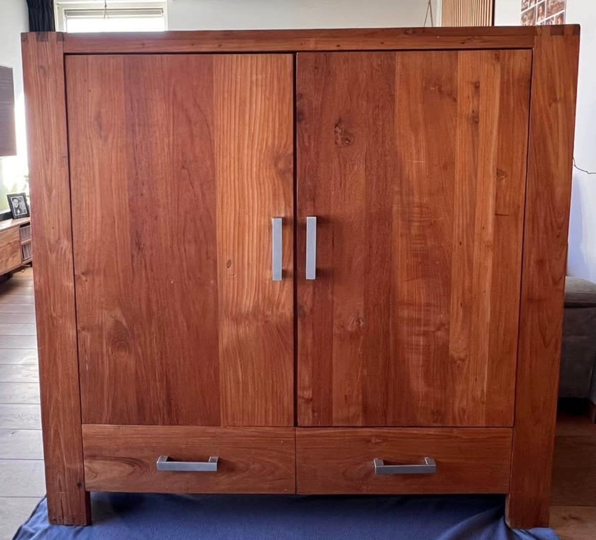 Massief houten kast met deuren en lades, Ophalen, Gebruikt, 100 tot 150 cm, Met lade(s)