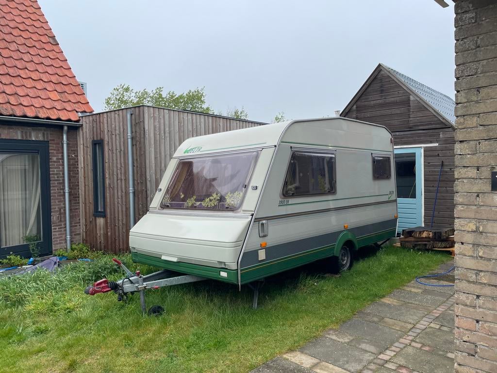 Te koop Delta caravan, Standaardzit, Omvormbare zithoek, Kachel, Tot en met 3