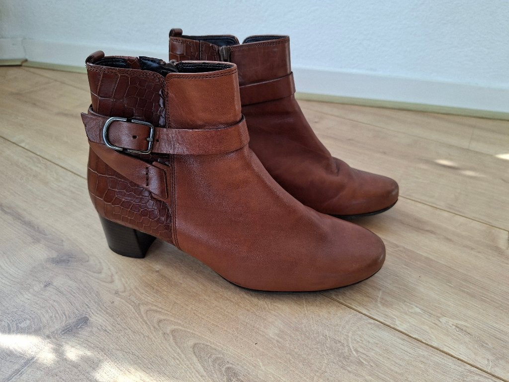 Mooie bruin leren Gabor enkellaarsjes maat 5,5 = 38,5, Bruin, Lage of Enkellaarzen, Gabor, Ophalen of Verzenden