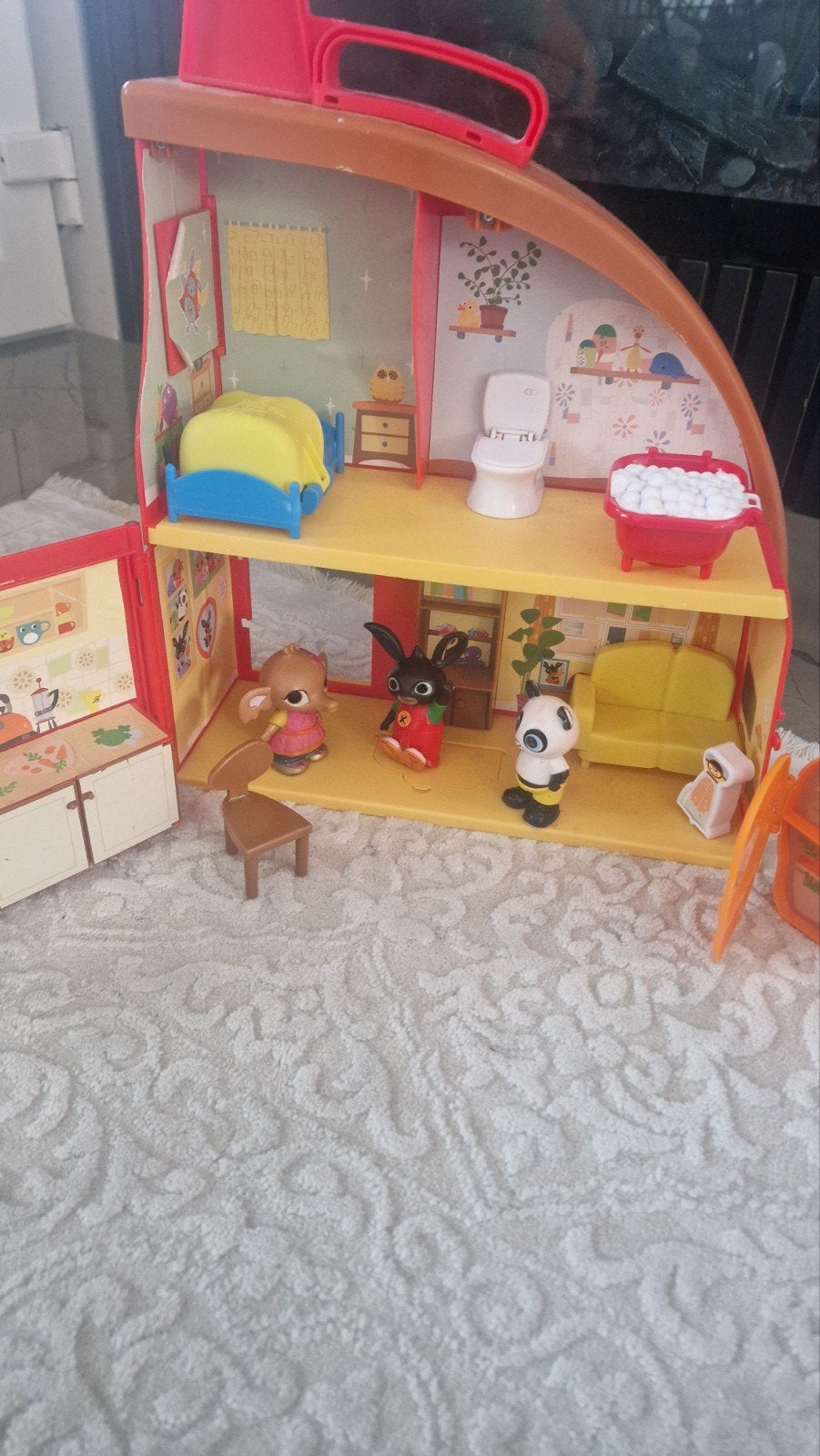 Bing poppenhuis - Handig als koffer mee te nemen, Ophalen, Gebruikt, Poppenhuis