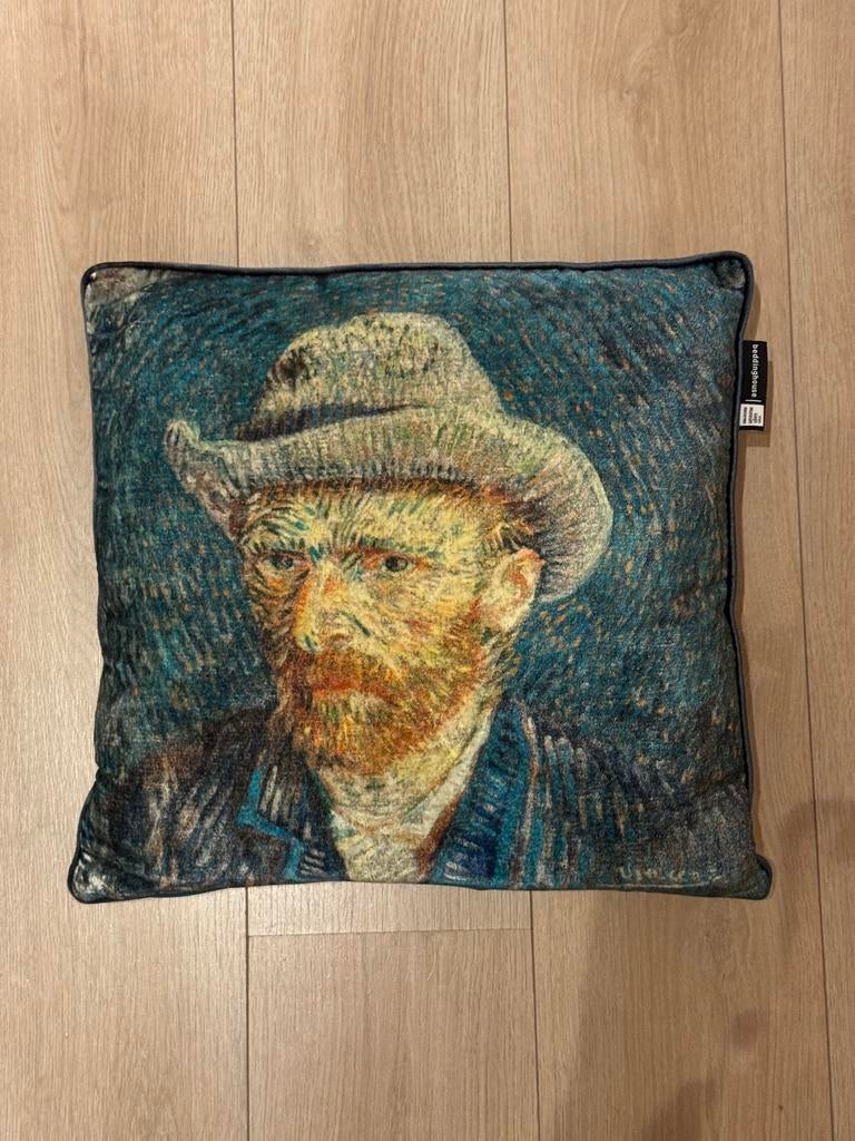 Sierkussen Vincent van Gogh Beddinghouse X Van Gogh Museum, Ophalen of Verzenden, Zo goed als nieuw, Overige kleuren, Vierkant