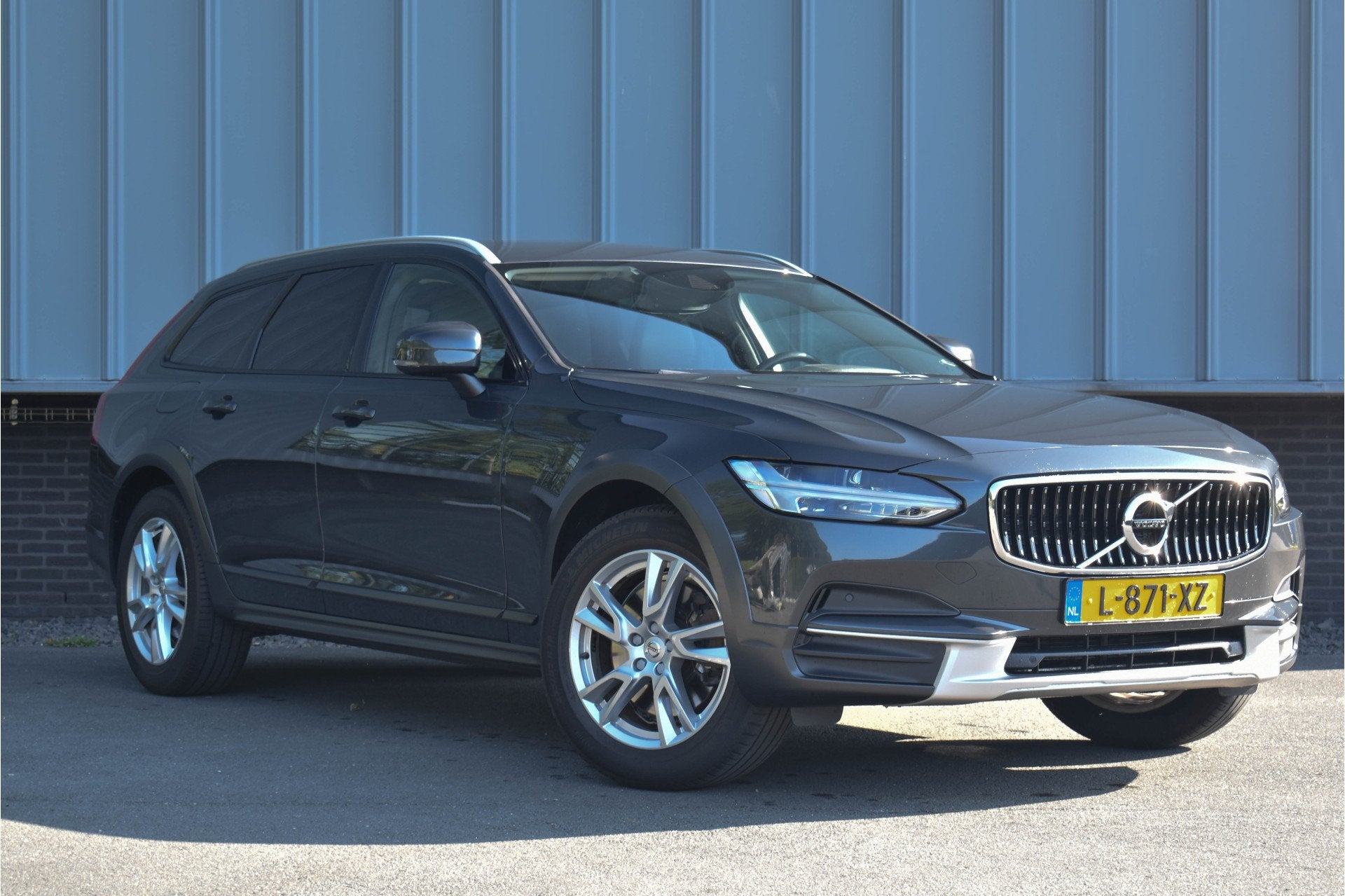 Volvo V90 Cross Country 2.0 D4 Aut. | Distributie vv | Trekh, Auto's, Volvo, Automaat, 1969 cc, Automatische klimaatregeling, 1760 kg