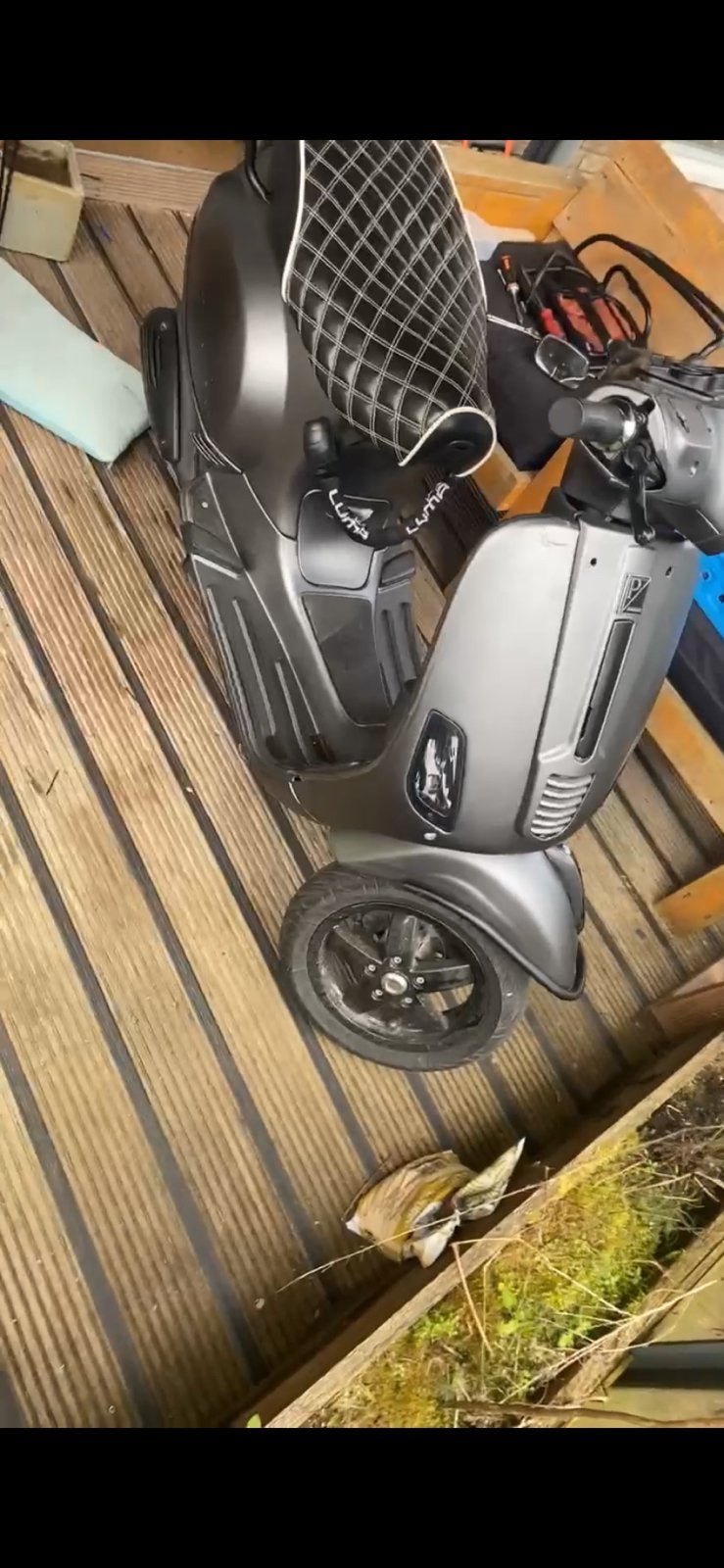 Vespa, Fietsen en Brommers, Scooters | Vespa, Ophalen, Zo goed als nieuw, Benzine