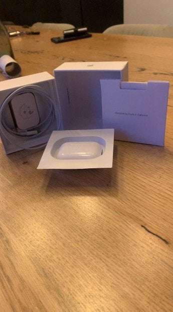 Apple AirPods Pro 2 (2e generatie) met MagSafe Oplaadcase, In-ear, Bluetooth, Ophalen of Verzenden, Zo goed als nieuw