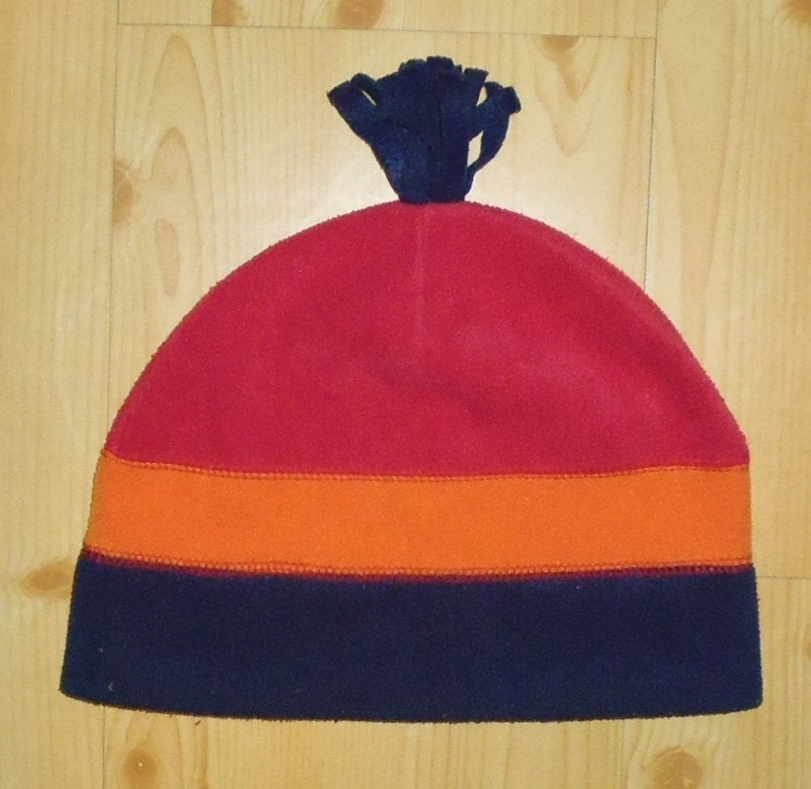 Hema muts. Omtrek is 52 cm. Van 100% polyester. Bekijk ook, Kinderen en Baby's, Kinderkleding | Mutsen, Sjaals en Handschoenen