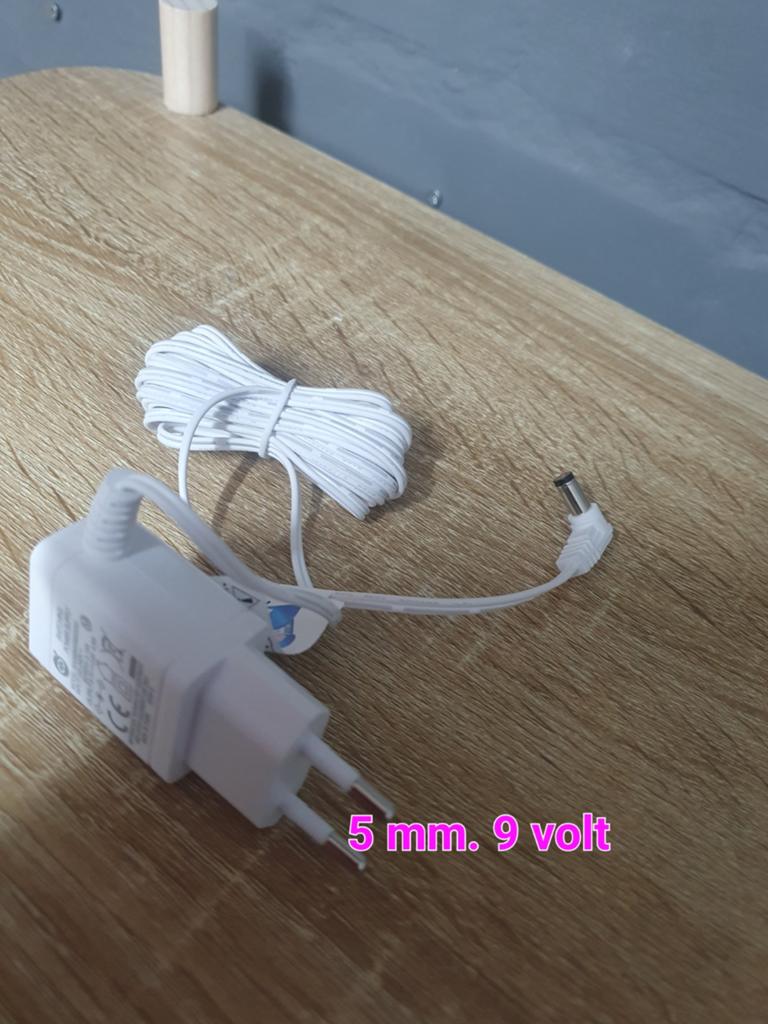 Nieuwe 9 volt adapter, Ophalen of Verzenden, Nieuw