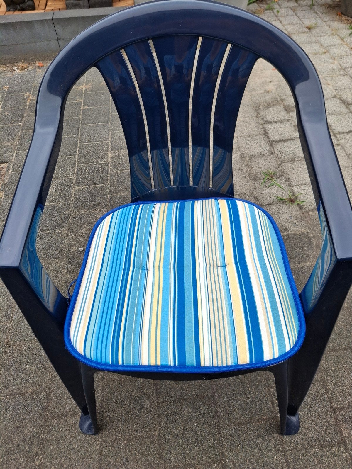 8 Jardin stapelbare tuinstoelen met kussentjes, kleur donker, Tuin en Terras, Tuinstoelen, Ophalen