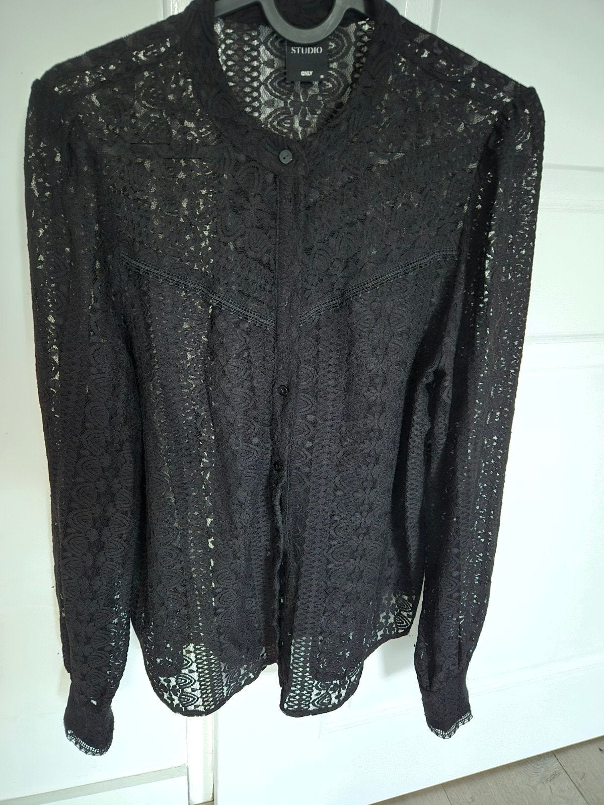 Zwarte kanten blouse van Studio Only, maat M, Kleding | Dames, Maat 38/40 (M), Zwart, Ophalen of Verzenden, Studio Only