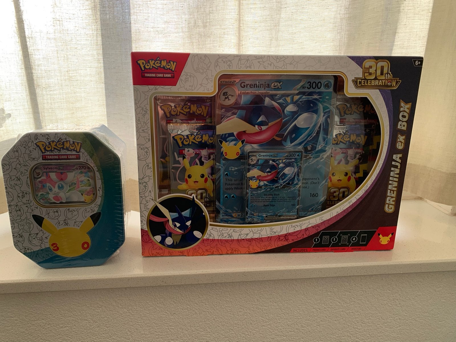 Pokémon 30th  anniversary Greninja EX Box & Celebrations Tin, Ophalen, Nieuw, Overige typen