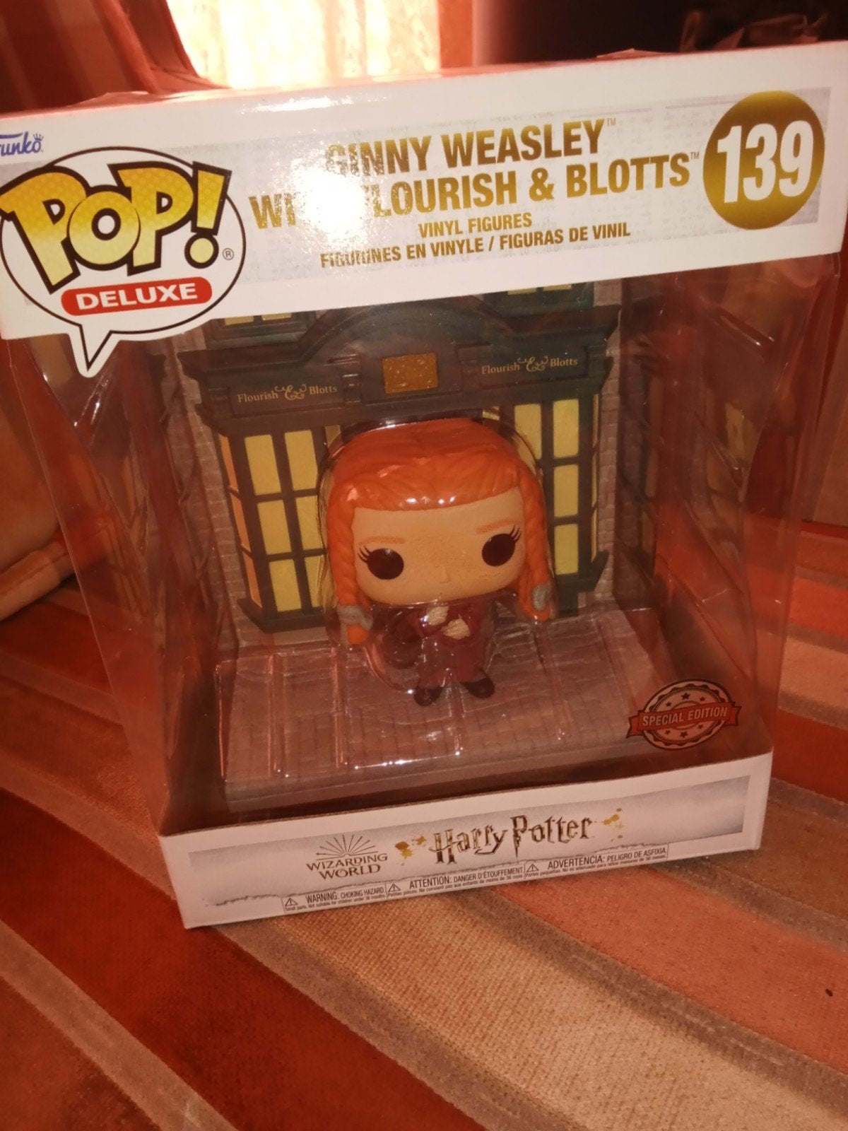 Funko Pop! Deluxe Ginny Weasley met Flourish & Blotts, Ophalen of Verzenden, Nieuw