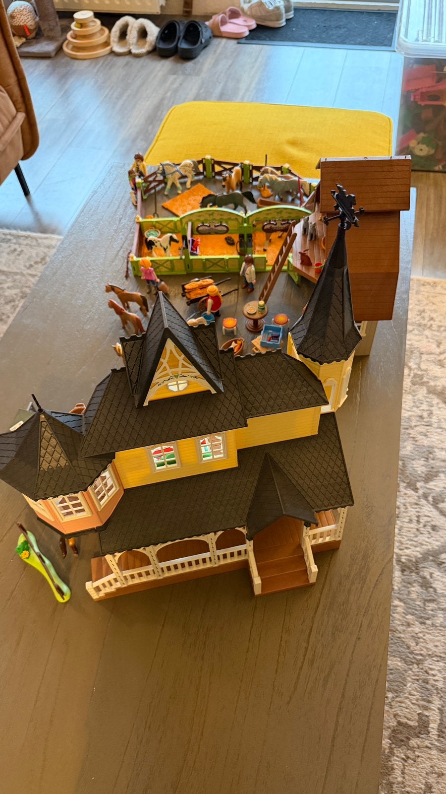 Mega Playmobil Spirit set: huis, schuur en paarden, Ophalen, Zo goed als nieuw