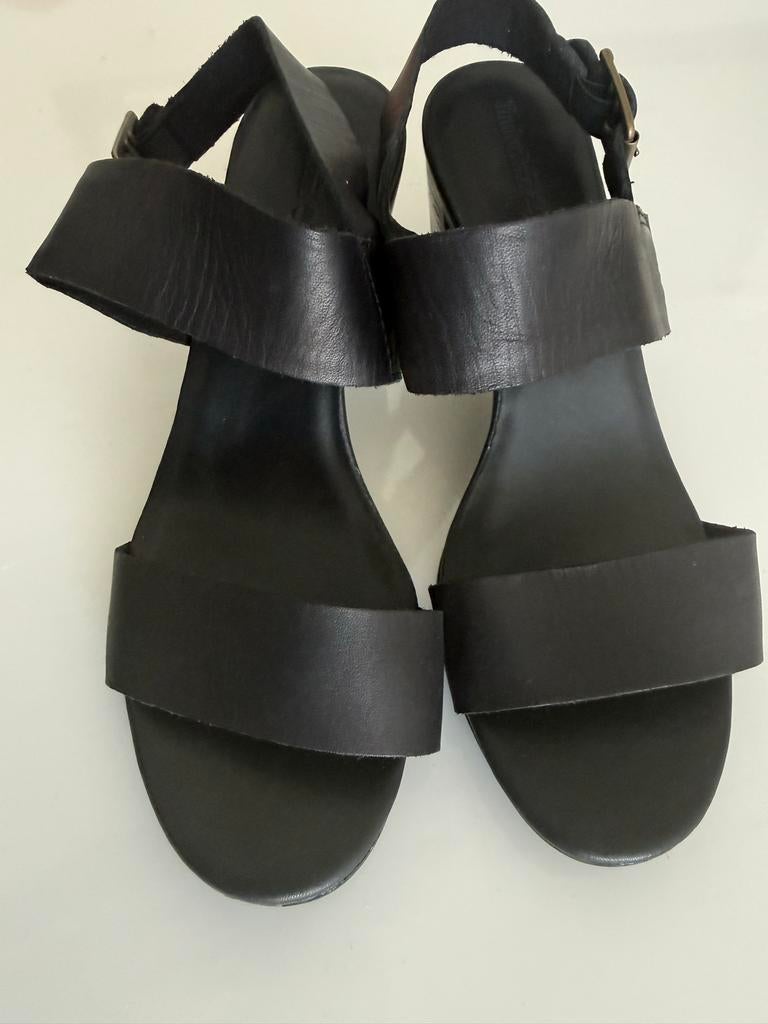Timberland Zwarte Sandalen met Hak, Ophalen of Verzenden, Zo goed als nieuw, Zwart, Sandalen of Muiltjes