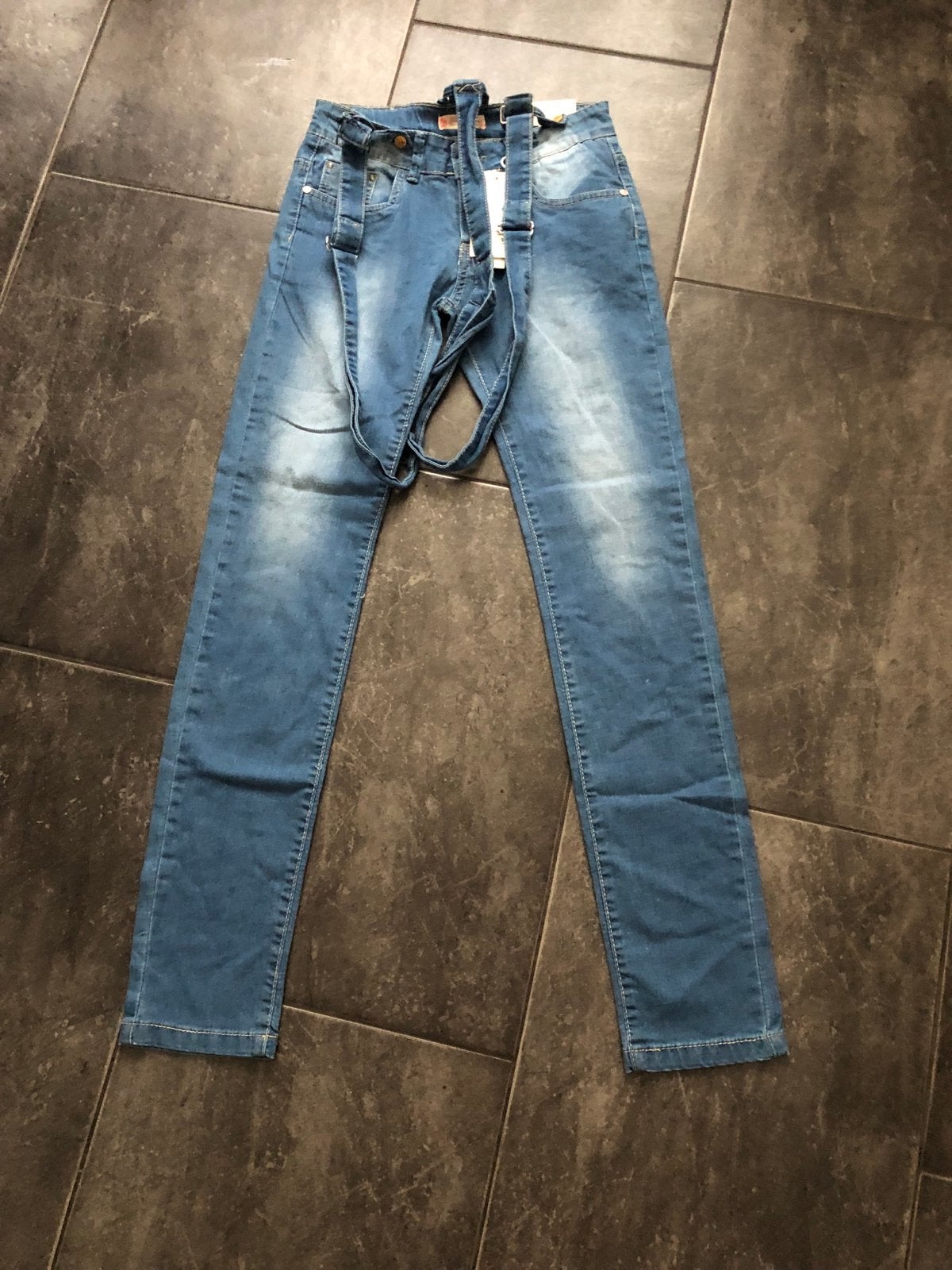 Nieuwe Tuinbroek Jeans met Bretels - Maat W28-W29, Kinderen en Baby's, Ophalen of Verzenden, Nieuw, Meisje, Broek