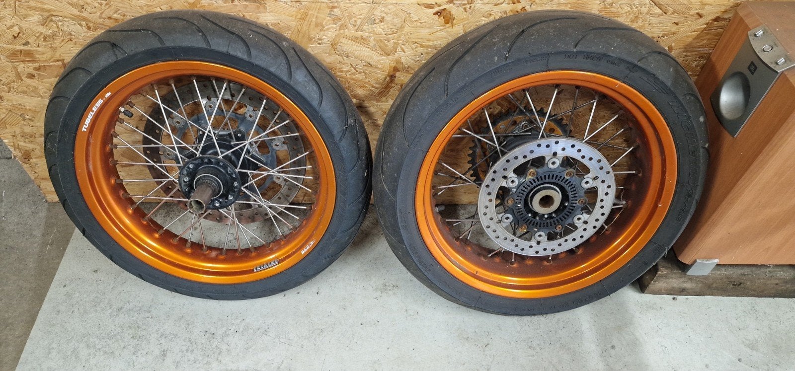 KTM 690 SMC-R originelen tubeless supermoto wielenset, Ophalen of Verzenden