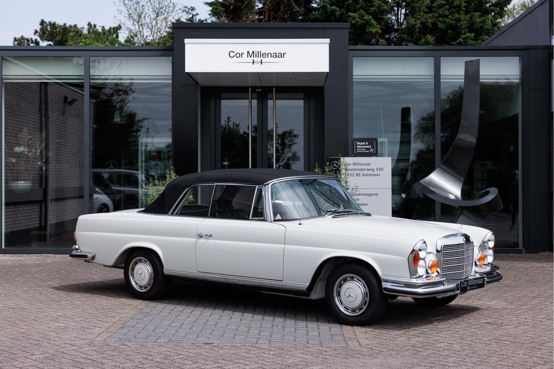Mercedes-Benz 280 W111 SE Cabriolet | Volledig gerestaureerd, foto 10