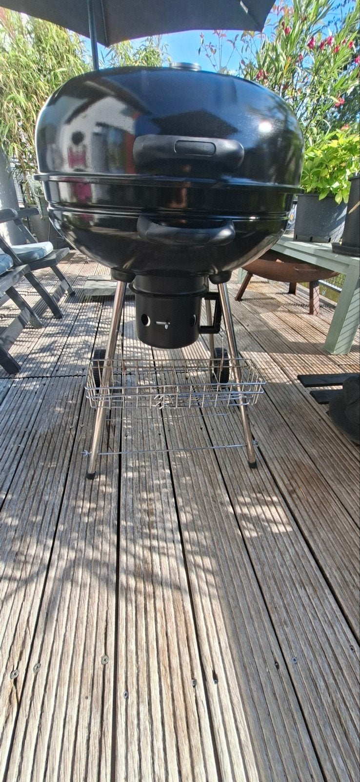 Ketller Barbecue  zwart in uitstende staat met afdekdhoes, Ophalen, Zo goed als nieuw
