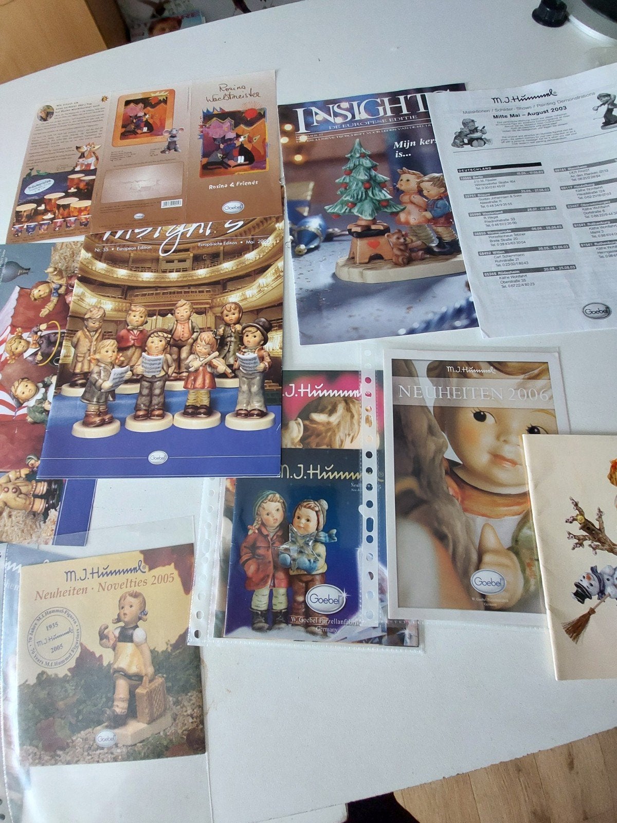 GOEBEL   FOLDERS hummel beeldjes, Ophalen of Verzenden, Zo goed als nieuw