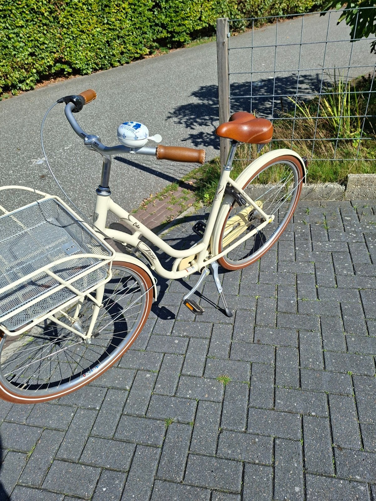 Goed onderhouden Trek damesfiets met terugtraprem., Terugtraprem, 53 tot 56 cm, Versnellingen, Zo goed als nieuw