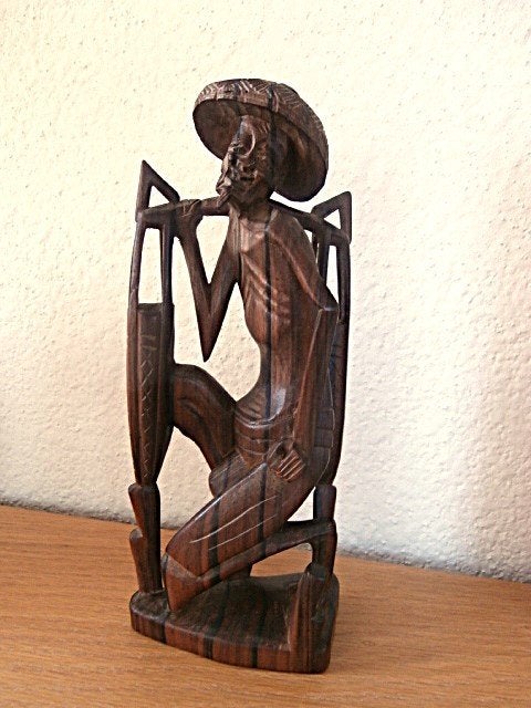Beeldje Hout Aziatische Kunst Sulawesi 1960, Antiek en Kunst, Verzenden, Handgemaakt, Beeld, Hout