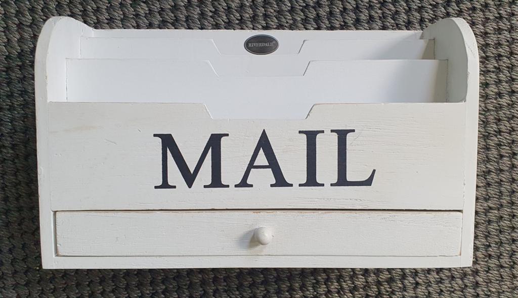 Witte houten postbak met 3 vakken en lade, Ophalen