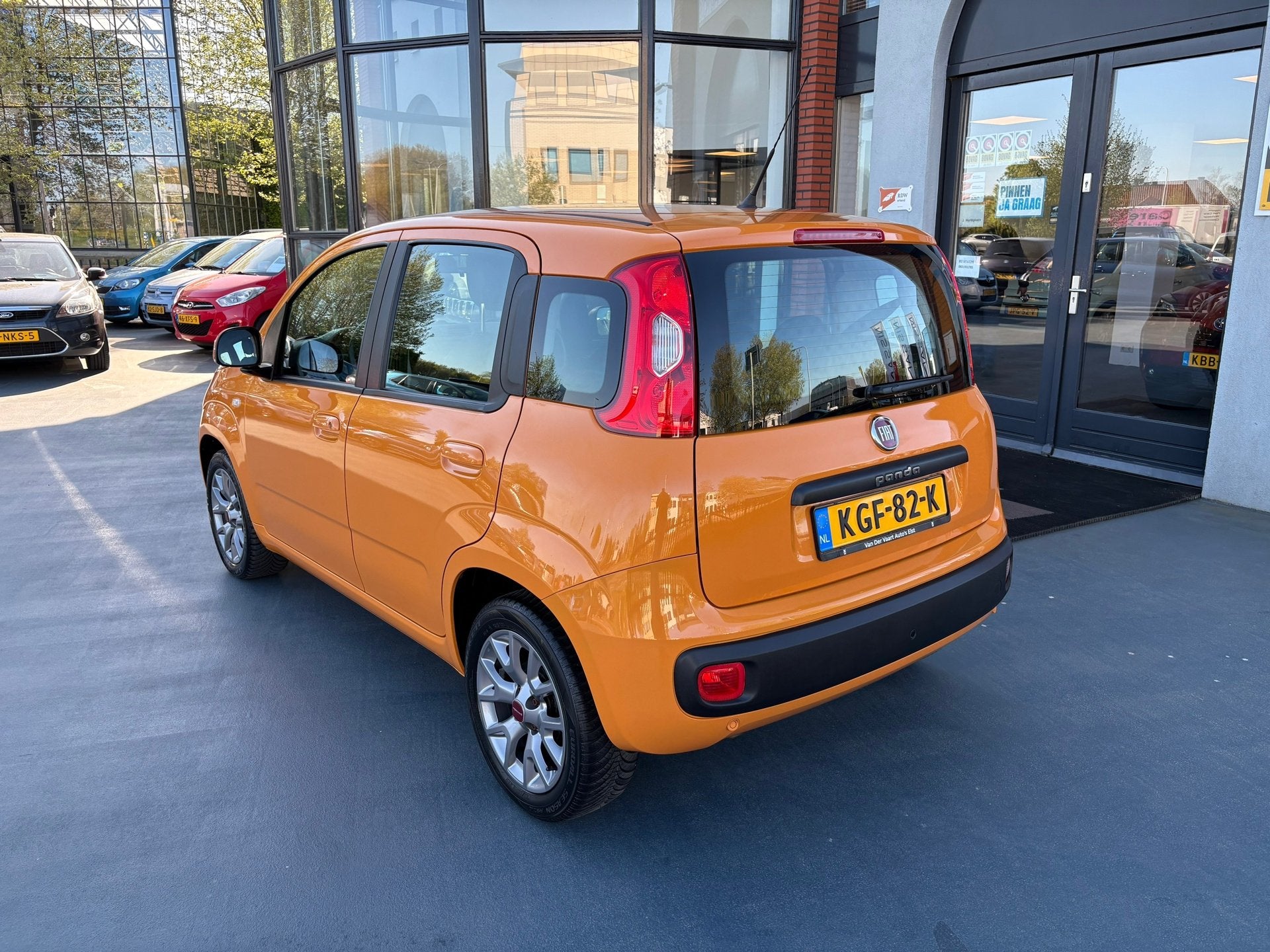 Fiat PANDA 1.2 Lounge AIRCO LMV PDC, Auto's, Fiat, Voorwielaandrijving, 4 stoelen, Bedrijf, Handgeschakeld