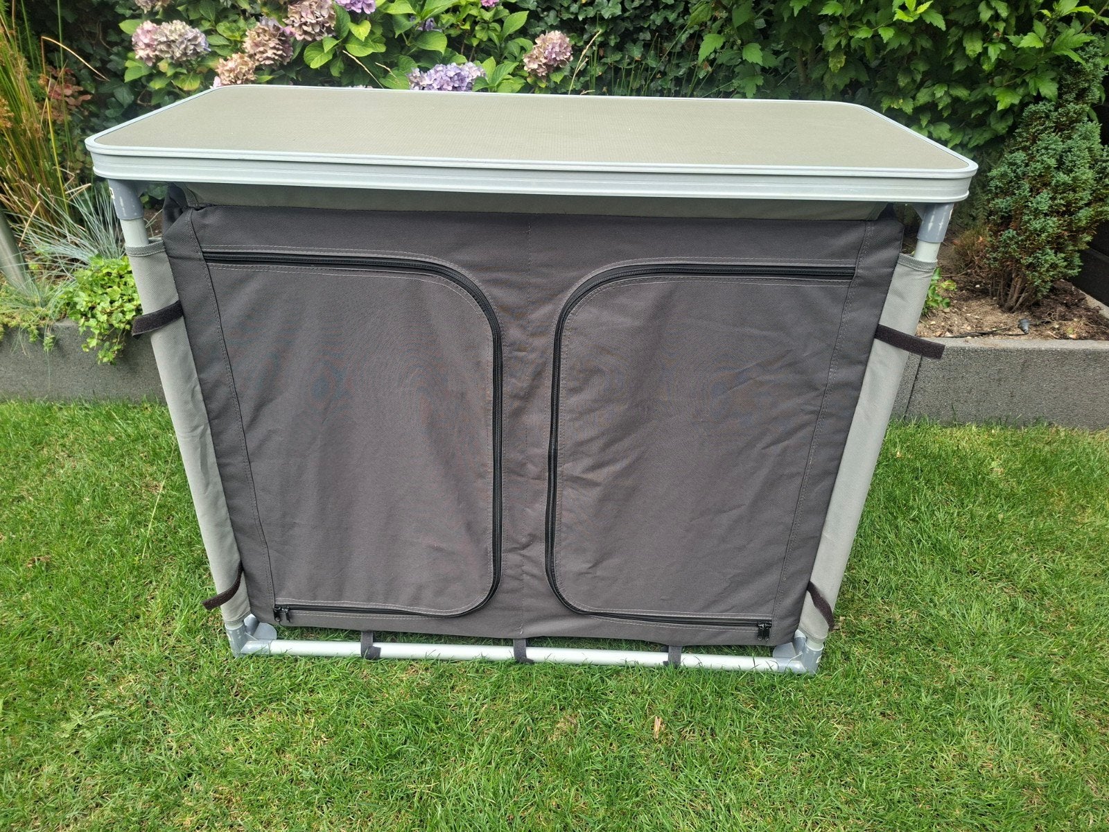Campingkast, Ophalen, Campingkast