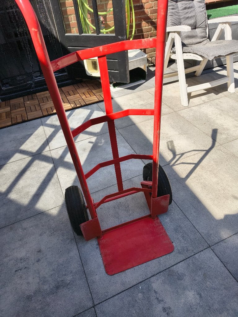 Steekwagen - 35x22cm - 250kg - Rood - Luchtbanden, Ophalen of Verzenden, Zo goed als nieuw