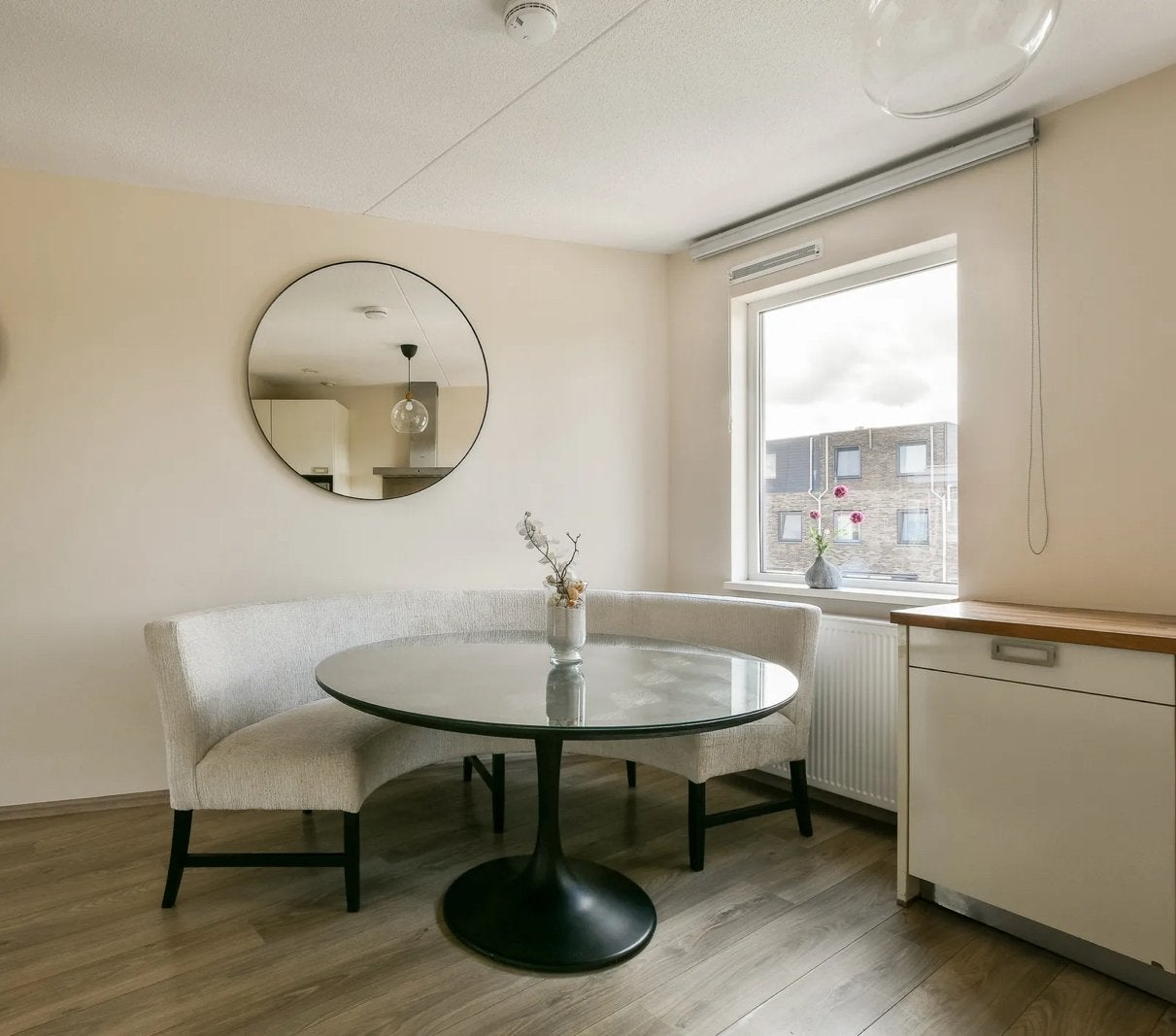 Luxe eettafel set bieden va. €1500, 50 m² of meer, Almere