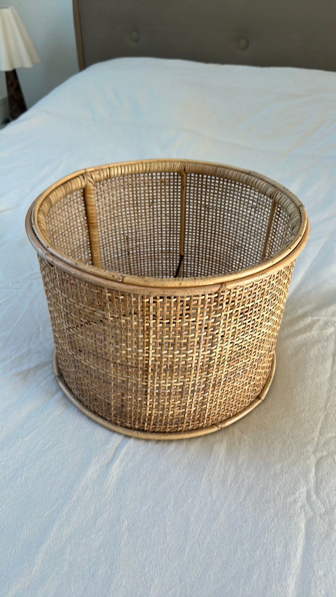 Prachtige rotan webbing lampenkap, Ophalen, Bruin, Rond, Zo goed als nieuw