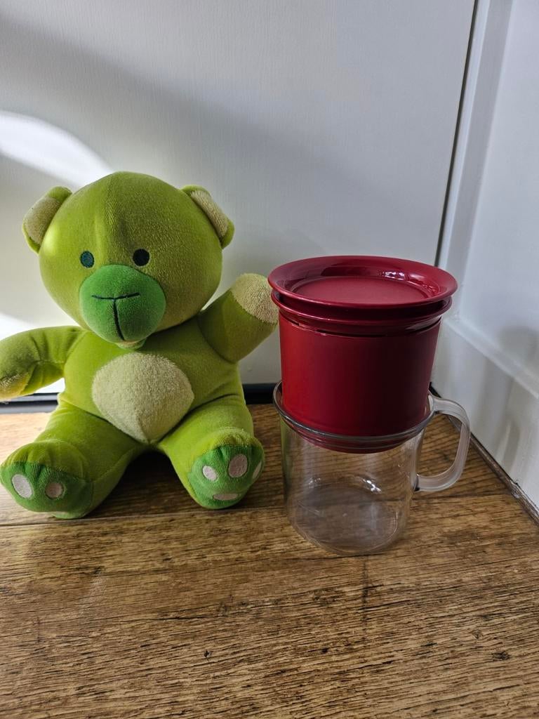 ** Tupperware nieuwe koffie en thee maker set rood, Ophalen of Verzenden, Nieuw, Rood, Beker of Kan