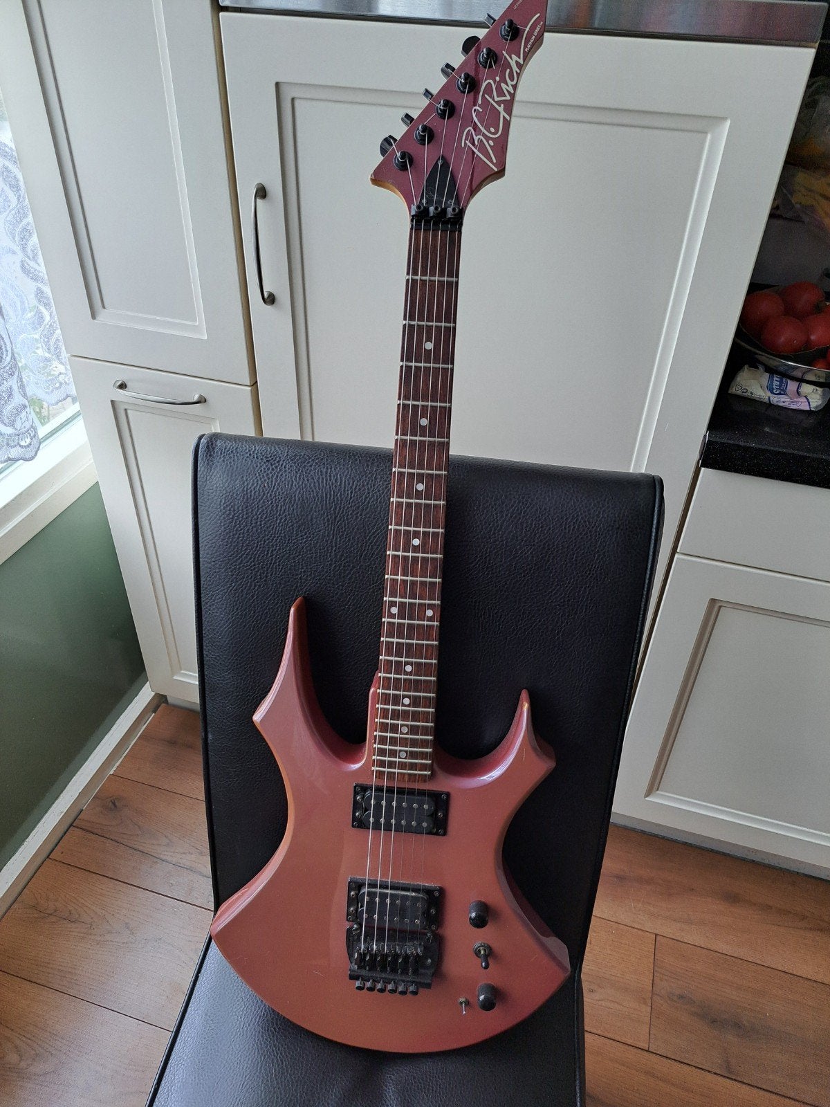 B.C.Rich - Virgin., Ophalen of Verzenden, Zo goed als nieuw, Solid body, Overige merken