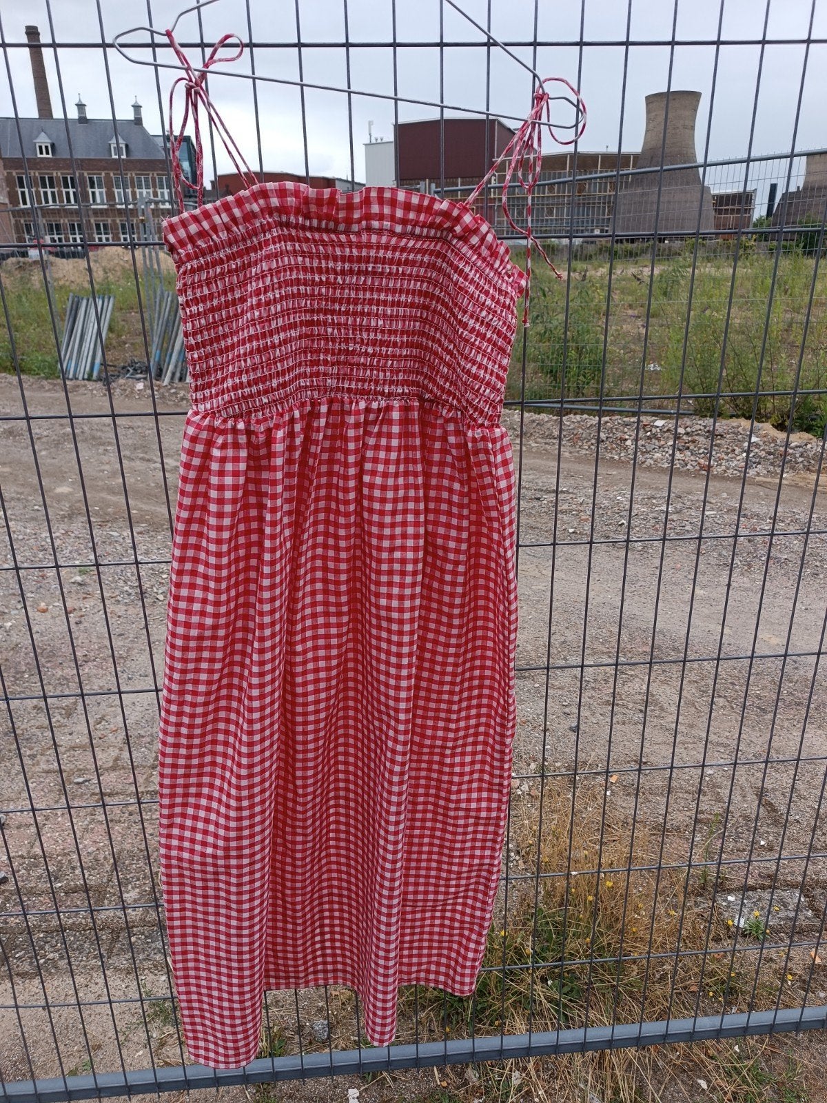 Boohoo 70's retro jurk mt 38, Maat 38/40 (M), Boohoo, Ophalen of Verzenden, Zo goed als nieuw