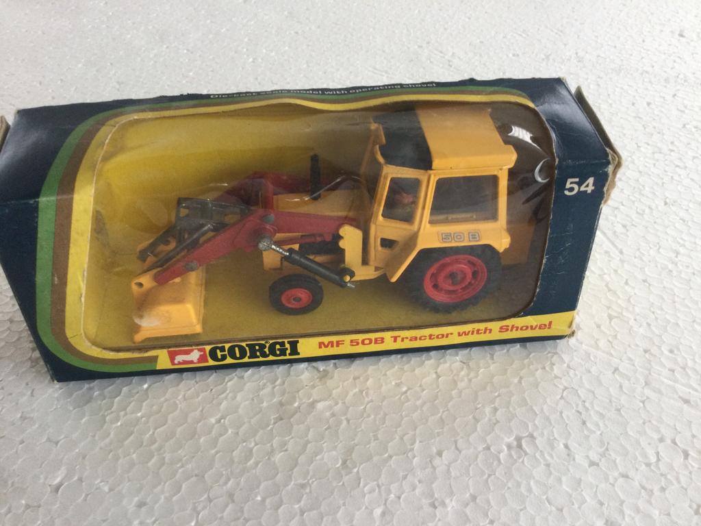 Massey ferguson 50B corgi toys tractor, Ophalen of Verzenden, Zo goed als nieuw, Tractor of Landbouw, Corgi