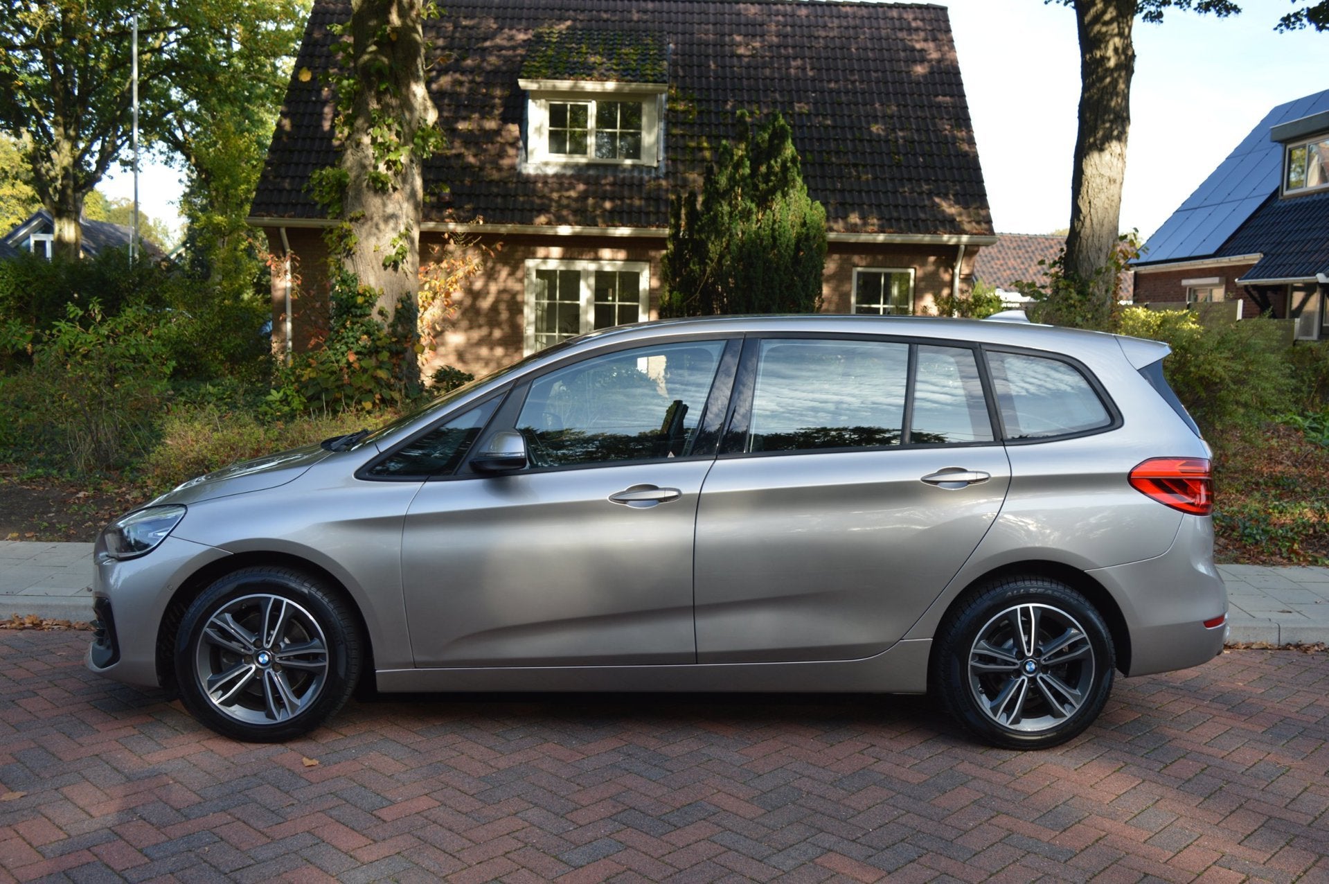 BMW 2-serie Gran Tourer 218i 7p. Exe Edition head-upcamera, Auto's, Dealer onderhouden, Gebruikt, 2-Serie Gran Tourer, Origineel Nederlands