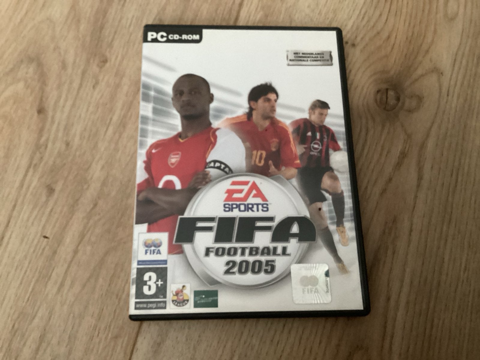 FIFA Football 2005 PC CD-ROM - Compleet, Spelcomputers en Games, Games | Pc, Gebruikt, Sport, 1 speler, Vanaf 3 jaar, Eén computer