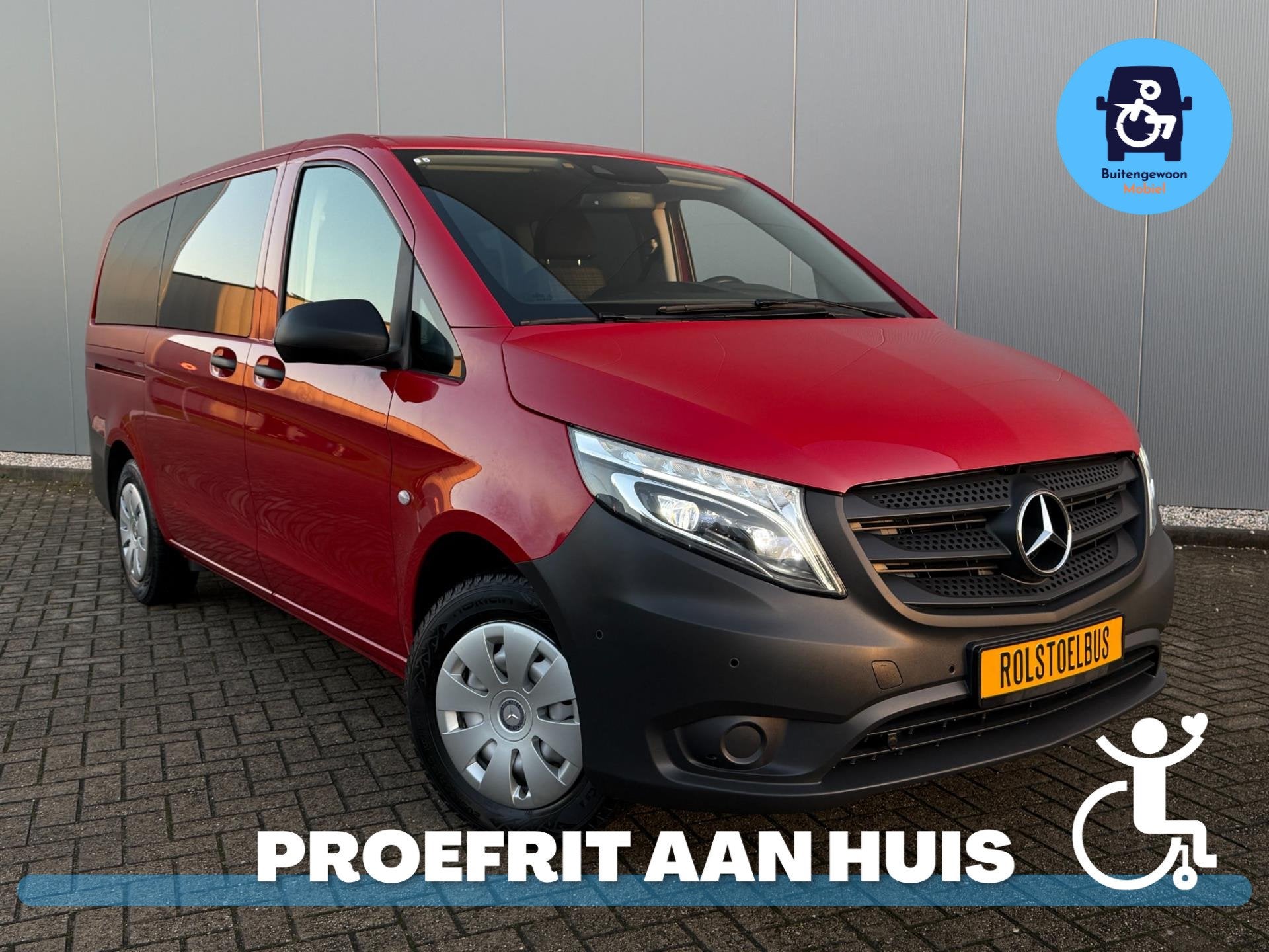 Mercedes-Benz Vito Rolstoel Voor (Airco) Rolstoelbus Handges, Gebruikt, Zwart, 4 cilinders, Bedrijf