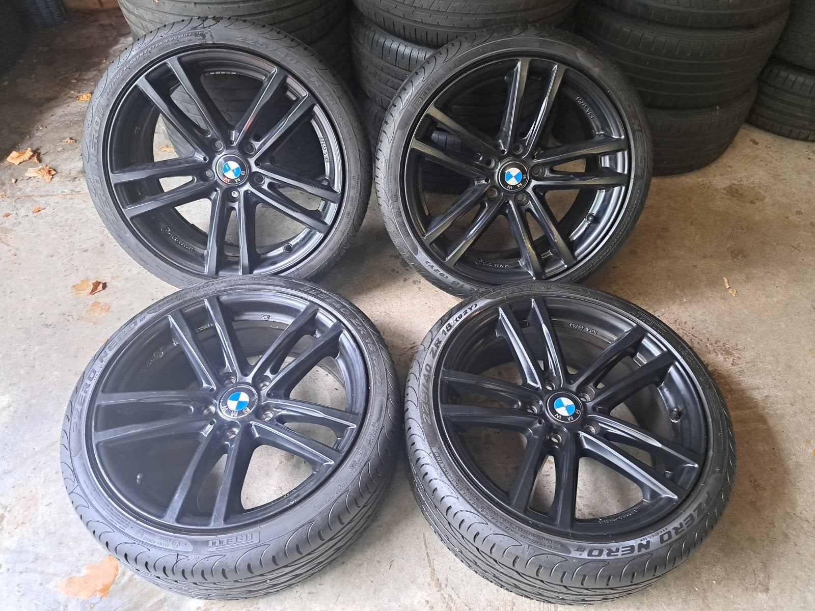 BMW 18 inch velgen met Pirelli P Zero zomerbanden 225 40 18, Auto-onderdelen, Ophalen, 18 inch, Gebruikt, Banden en Velgen