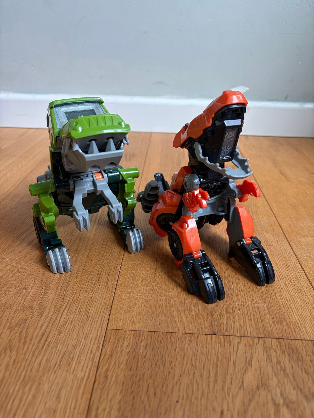 Twee Vtech Switch & Go Dinos met geluid, puntgaaf, Ophalen of Verzenden, Zo goed als nieuw, Met geluid