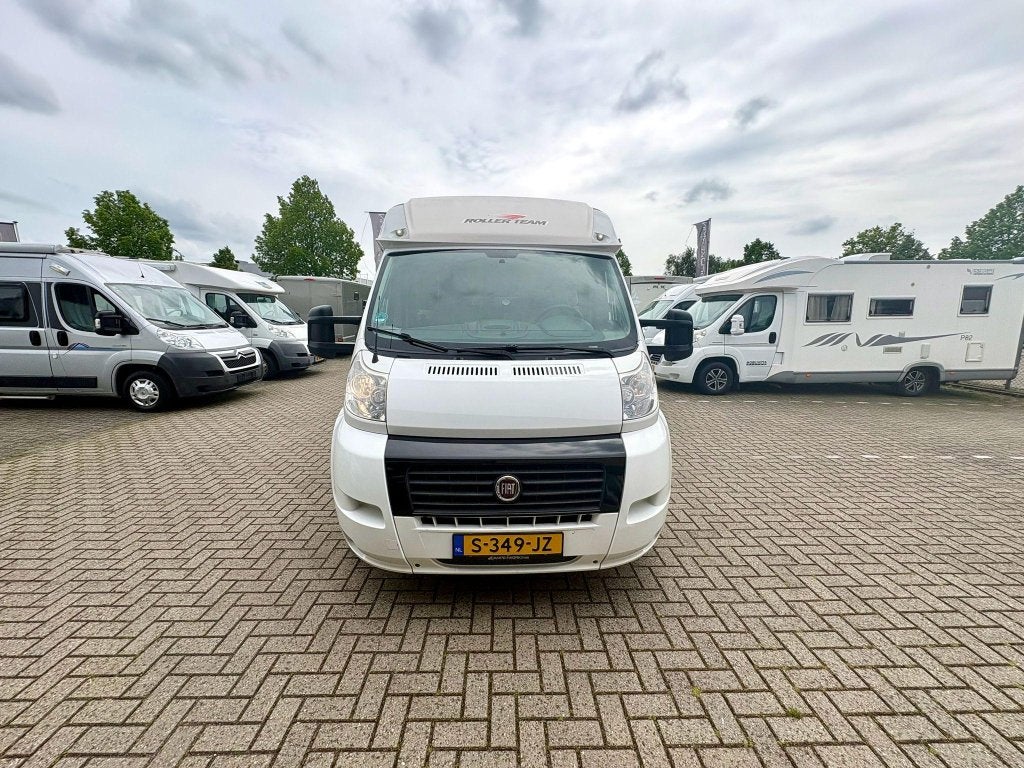 Roller Team Granduca XXL Garage, Caravans en Kamperen, Overige merken, Standaard zit, Ringverwarming, Bedrijf