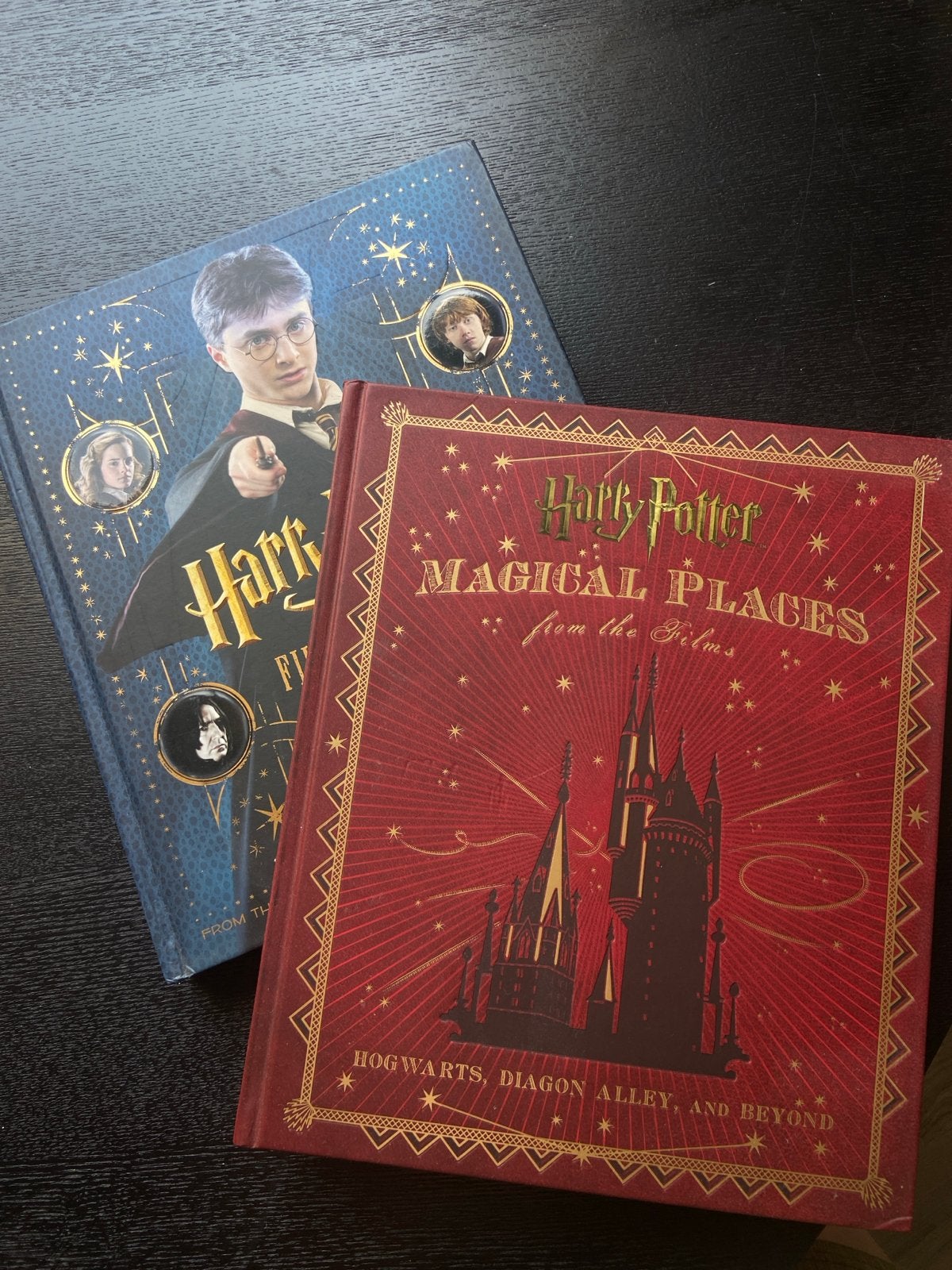 Harry Potter boeken: Film Wizardry & Magical Places, Ophalen of Verzenden, Zo goed als nieuw, Boek of Poster