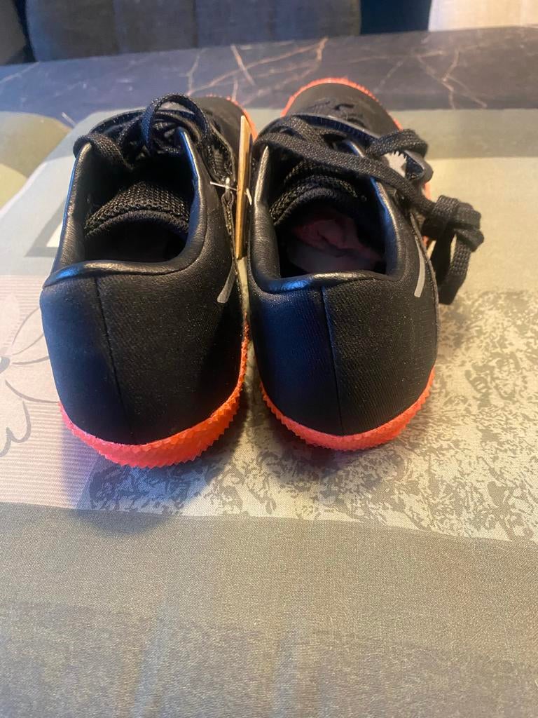 Asics Hoogspringspikes maat 42, Ophalen of Verzenden, Zo goed als nieuw, Spikes, Hardlopen