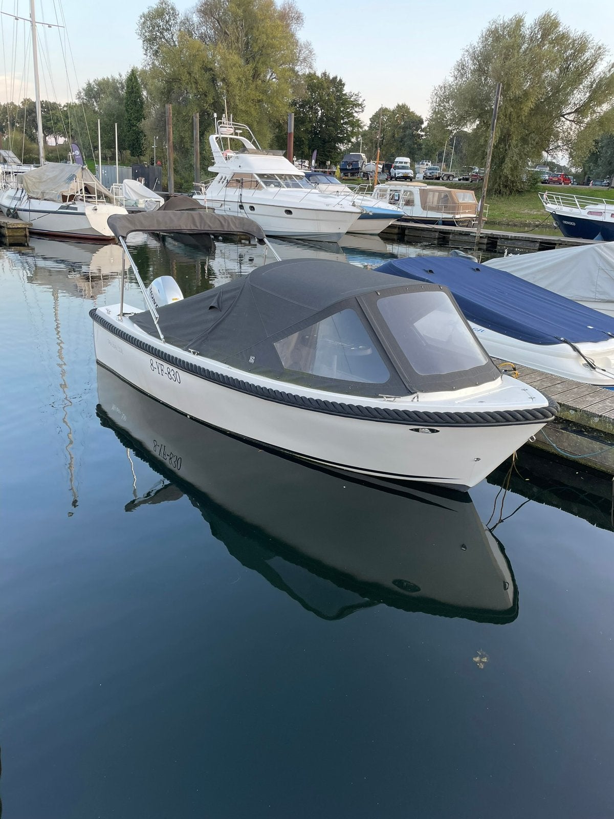 Maxima 550 zwar/wit, Ophalen, Tender, Gebruikt, Rondzit