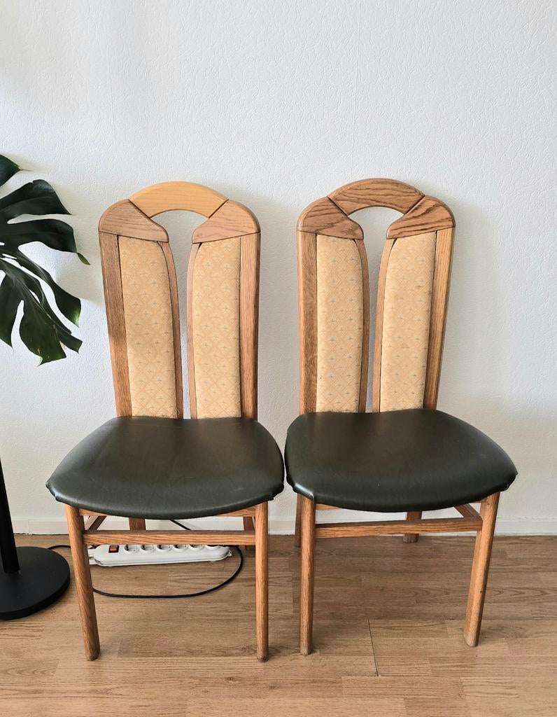 Eetkamerstoelen 2st., Huis en Inrichting, Stoelen, Ophalen, Zo goed als nieuw, Eén