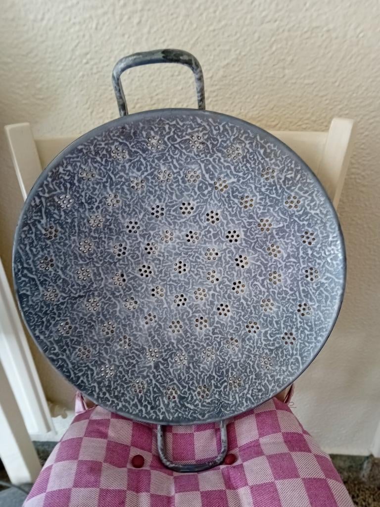 Grijs gewolkte vis uitlekschaal., Antiek en Kunst, Ophalen of Verzenden