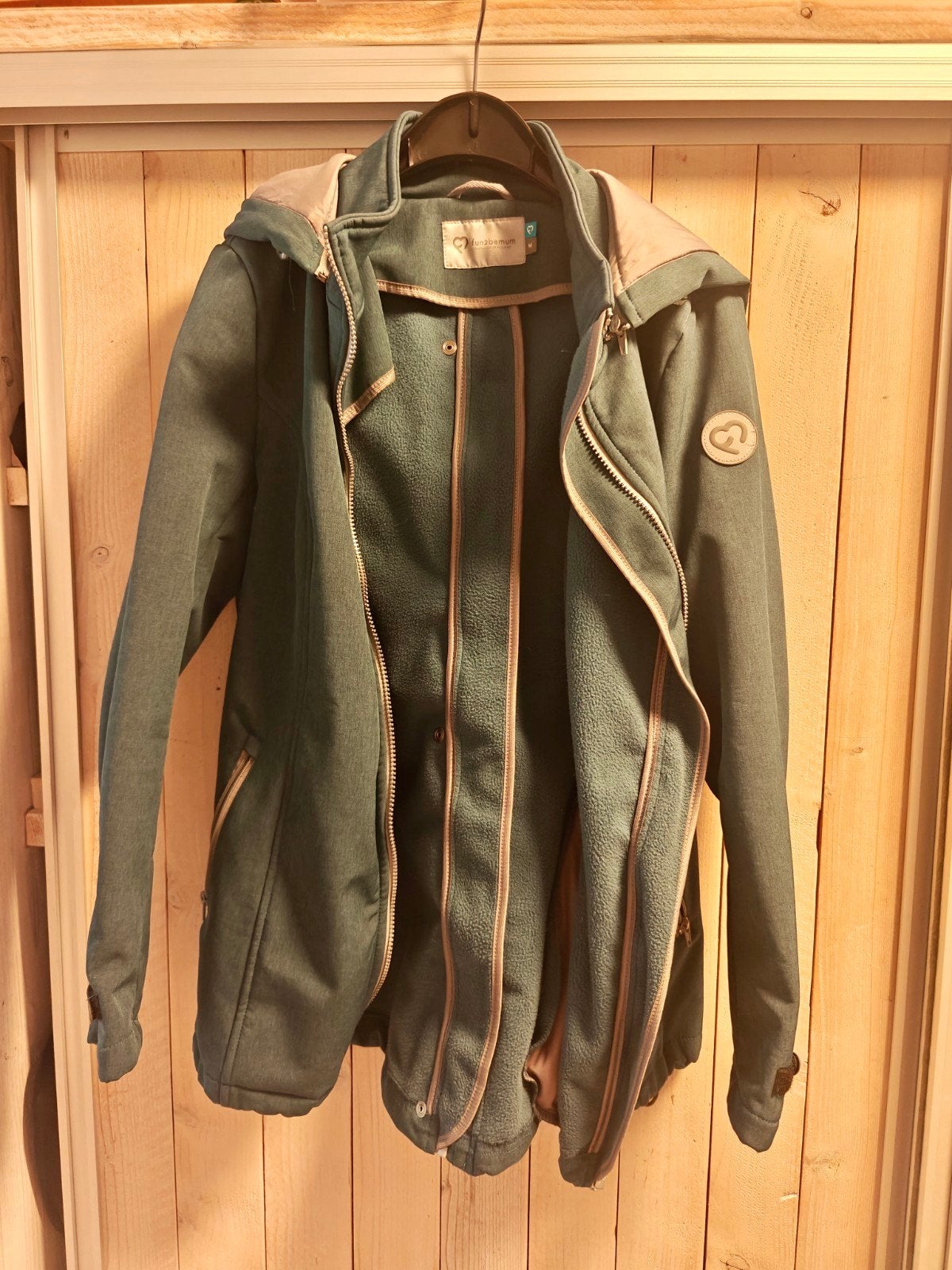 fun2tobemum 4-in-1 Softshell Draagjas Maat M, Fun2tobemum, Ophalen of Verzenden, Zo goed als nieuw, Maat 38/40 (M)
