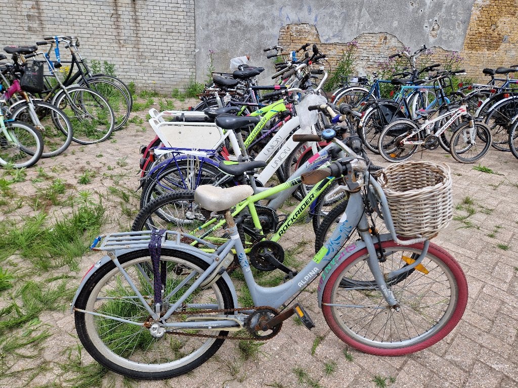 Partij ongerepareerde fietsen, steun gelijk onze stichting!, Ophalen, Gebruikt, 24 inch
