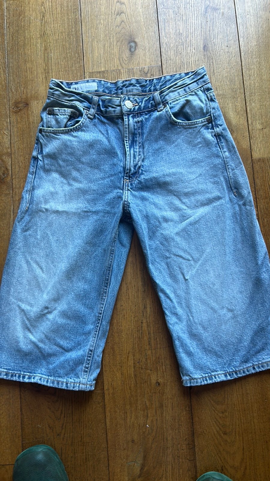 Bermuda jeans Maat 36 Zara, Ophalen of Verzenden, Zo goed als nieuw, Blauw, W28 - W29 (confectie 36)