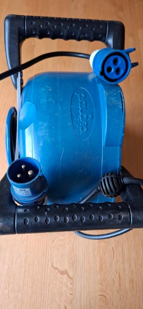 Camping kabelhaspel met CEE stekkers 25 mtr, Ophalen, Gebruikt, Kabel of Snoer