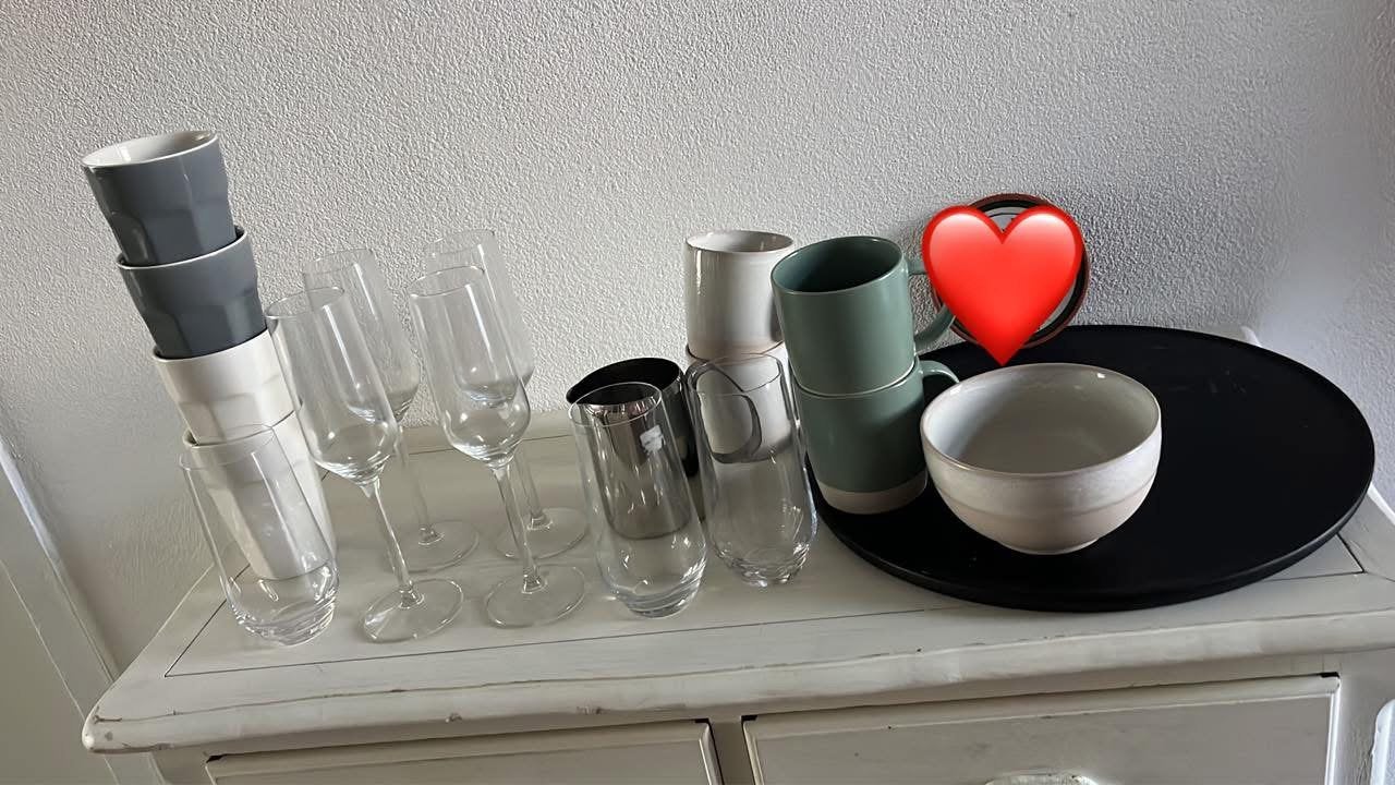 Mokken, glazen, melk kannetje gratis, Ophalen, Overige stijlen, Kop(pen) en/of Schotel(s), Glas