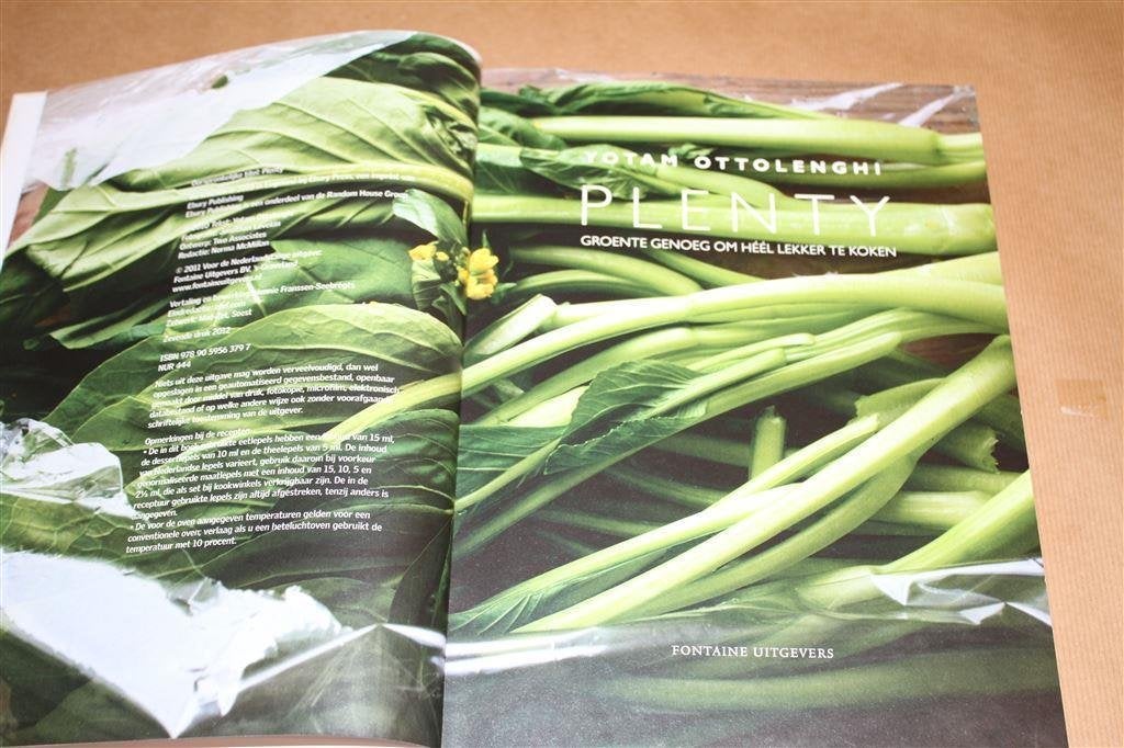 Plenty. Groente genoeg om héél lekker te koken., Boeken, Kookboeken, Ophalen of Verzenden, Zo goed als nieuw, Italië